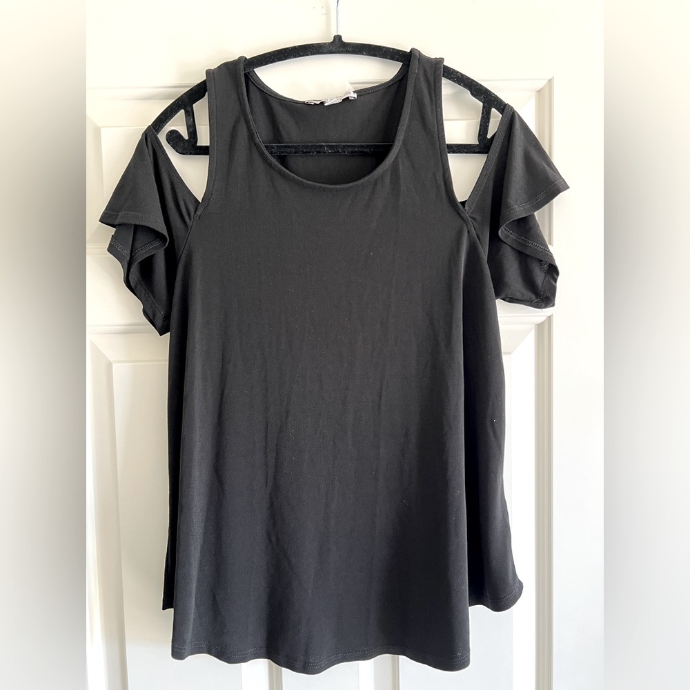 Black off the shoulder flowy top for sale - Size M